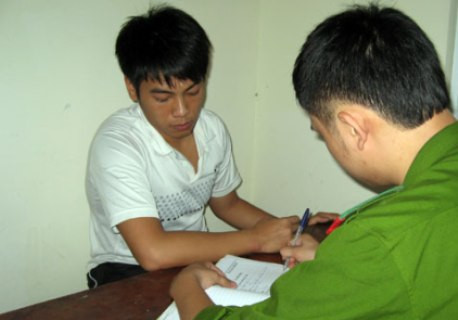 Đối tượng Tú tại cơ quan công an