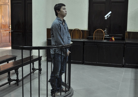 Cao Phương Duy trước vành móng ngựa Cao Phương Duy trước vành móng ngựa