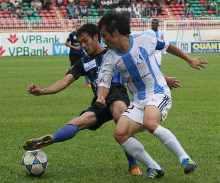 K.KH đã có 3 điểm quý giá trong cuộc chiến trụ hạng. K.KH đã có 3 điểm quý giá trong cuộc chiến trụ hạng.