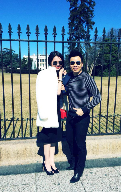 Với vẻ ngoài dịu dàng, nữ tính, cùng cách trò chuyện khéo léo, Ngọc Trinh luôn nhận được sự yêu mến của đông đảo khán giả Việt kiều mỗi khi xuất hiện. Với vẻ ngoài dịu dàng, nữ tính, cùng cách trò chuyện khéo léo, Ngọc Trinh luôn nhận được sự yêu mến của đông đảo khán giả Việt kiều mỗi khi xuất hiện.