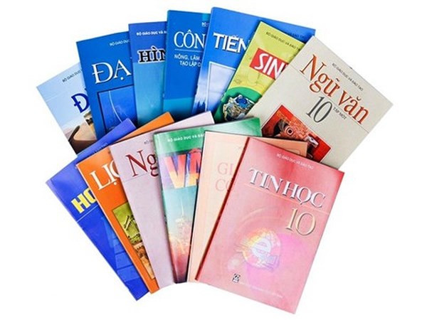 Các tổ chức, cá nhân khác viết sách giáo khoa thì phải tự tổ chức thực nghiệm sách do mình biên soạn, Bộ Giáo dục và Đào tạo sẽ hỗ trợ các đơn vị này cách thức thực nghiệm cũng như kết nối các đầu mối với các cơ sở giáo dục. (Ảnh minh họa: VOV) Các tổ chức, cá nhân khác viết sách giáo khoa thì phải tự tổ chức thực nghiệm sách do mình biên soạn, Bộ Giáo dục và Đào tạo sẽ hỗ trợ các đơn vị này cách thức thực nghiệm cũng như kết nối các đầu mối với các cơ sở giáo dục. (Ảnh minh họa: VOV)