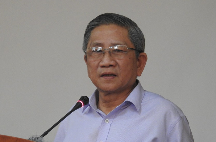 Tổng Chủ biên chương trình giáo dục phổ thông tổng thể - Giáo sư Nguyễn Minh Thuyết thông tin, các trường học được lựa chọn tham gia thực nghiệm chương trình mới có điều kiện cơ sở vật chất, thuộc địa bàn kinh tế xã hội khác nhau. (Ảnh: Thùy Linh) Tổng Chủ biên chương trình giáo dục phổ thông tổng thể - Giáo sư Nguyễn Minh Thuyết thông tin, các trường học được lựa chọn tham gia thực nghiệm chương trình mới có điều kiện cơ sở vật chất, thuộc địa bàn kinh tế xã hội khác nhau. (Ảnh: Thùy Linh)