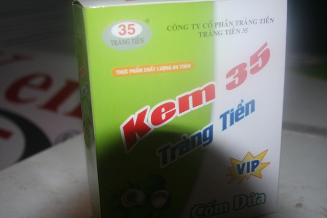 Nhãn hiệu hộp kem Tràng Tiền 35 đến tay người tiêu dùng Nhãn hiệu hộp kem Tràng Tiền 35 đến tay người tiêu dùng