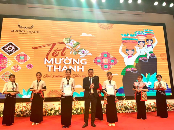 Liên hoan văn nghệ với chủ đề " Em - Cô gái Mường Thanh” tại Khách sạn Mường Thanh Holiday Mộc Châu Liên hoan văn nghệ với chủ đề " Em - Cô gái Mường Thanh” tại Khách sạn Mường Thanh Holiday Mộc Châu