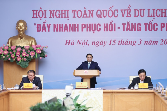 Thủ tướng đề nghị các đại biểu "hiến kế" phát triển du lịch - Ảnh VGP/Nhật Bắc Thủ tướng đề nghị các đại biểu "hiến kế" phát triển du lịch - Ảnh VGP/Nhật Bắc