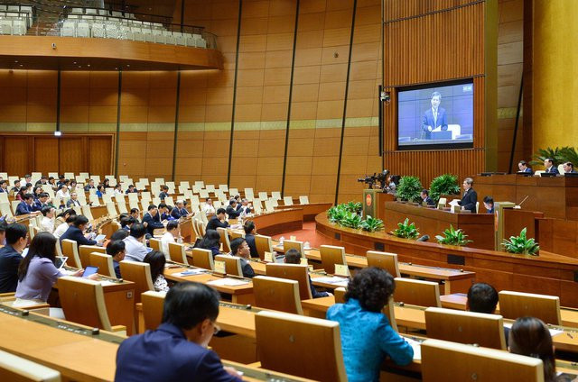 Viện trưởng Viện Kiểm sát nhân dân tối cao Lê Minh Trí trả lời chất vấn.