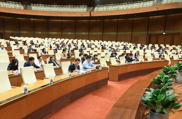 Các đại biểu dự phiên chất vấn tại điểm cầu Hà Nội.