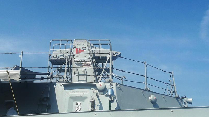 Hệ thống tên lửa được trang bị trên tàu khu trục INS SAHYADRY