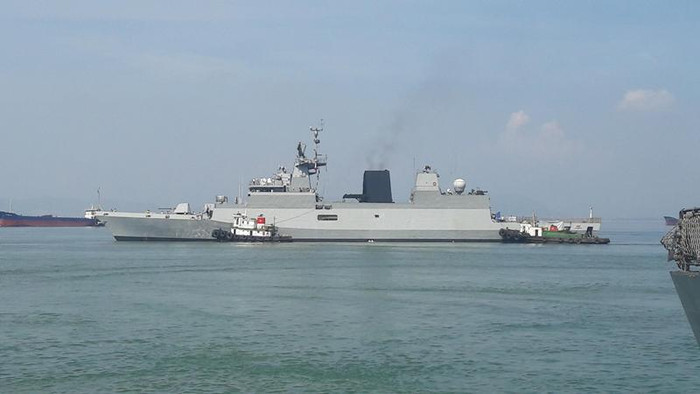 Tàu hộ tống INS KAMORTA là một lớp tàu hộ vệ săn ngầm tàng hình hiện đại của hạm đội Miền Đông, được trang bị vũ khí, khí tài săn ngầm và phòng không khá mạnh.