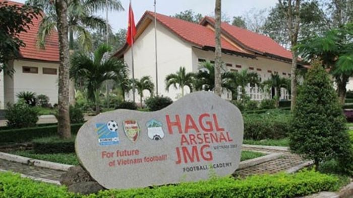 Học viện bóng đá HAGL Arsenal JMG - nguồn ảnh: báo Bóng Đá Học viện bóng đá HAGL Arsenal JMG - nguồn ảnh: báo Bóng Đá