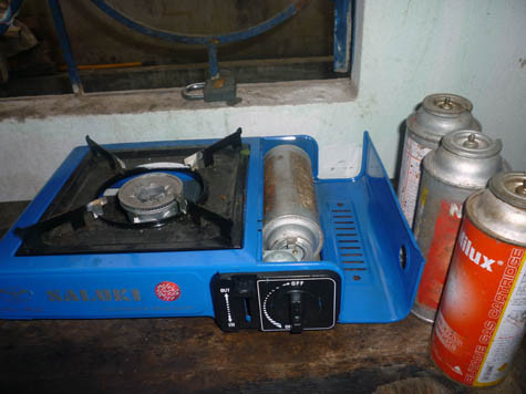 SV "nơp nớp" lo nổ bình gas mini “ba không” ảnh 1