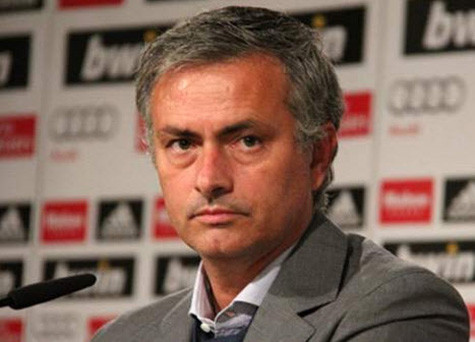 Mourinho: "Đến PSG. Tại sao không?" (Ảnh: Getty)