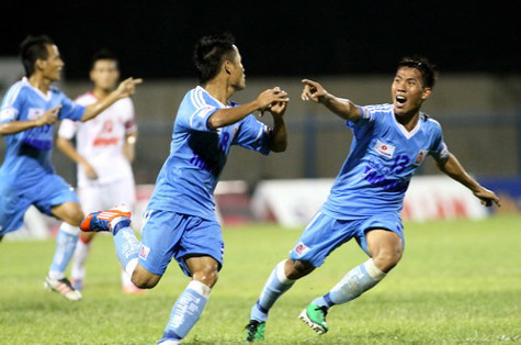 U.21 Khánh Hòa rất mạnh với lối chơi tập thể - Ảnh: Khả Hòa U.21 Khánh Hòa rất mạnh với lối chơi tập thể - Ảnh: Khả Hòa