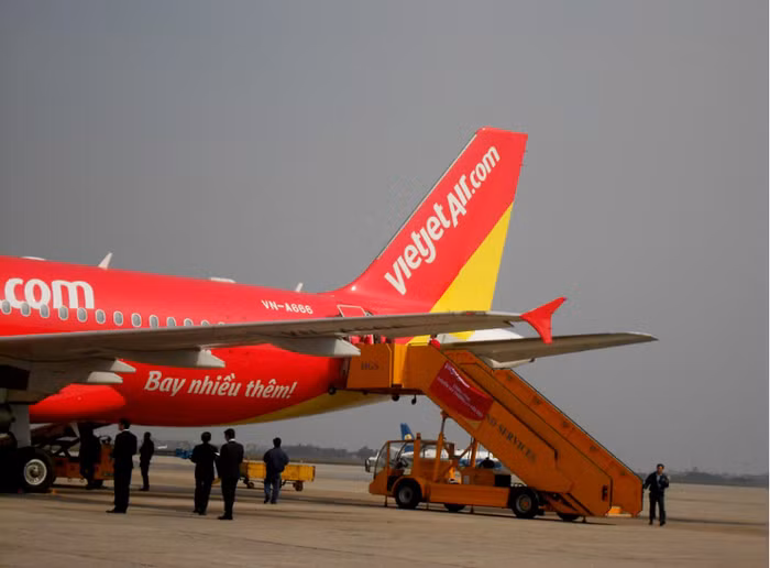Với chính sách giá rẻ, VietJetAir mong muốn “bay nhiều hơn”.
