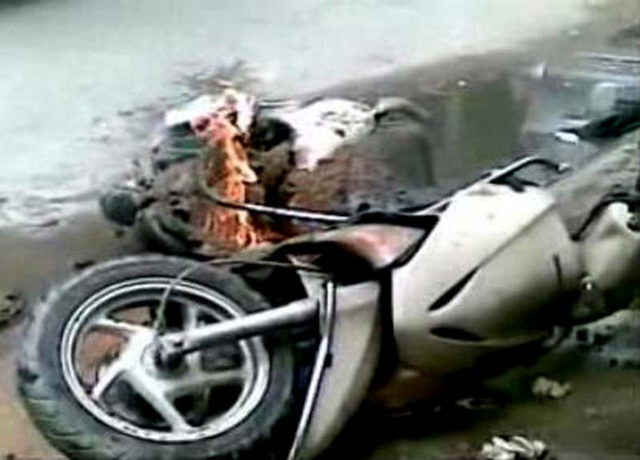 Trước đó, người tiêu dùng cũng đã từng chứng kiến cảnh những con xe “đắt giá” khác của Honda bỗng nhiên cháy trên đường như trường hợp xe Lead tại cửa hàng thiết bị điện 304 Lạc Trung cách đây 2 năm trước hay vụ chiếc Honda bị “gãy cổ” trên phố Hoàng Hoa Thám năm nào… Trước đó, người tiêu dùng cũng đã từng chứng kiến cảnh những con xe “đắt giá” khác của Honda bỗng nhiên cháy trên đường như trường hợp xe Lead tại cửa hàng thiết bị điện 304 Lạc Trung cách đây 2 năm trước hay vụ chiếc Honda bị “gãy cổ” trên phố Hoàng Hoa Thám năm nào…