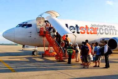 Trong 3 ngày liên tục, từ 00 giờ 1 phút ngày 23/12 đến 23 giờ 59 phút ngày 25/12, giá vé của Jetstar Pacific khuyến mại chỉ còn 490 nghìn đồng/chặng cho 02 người.
