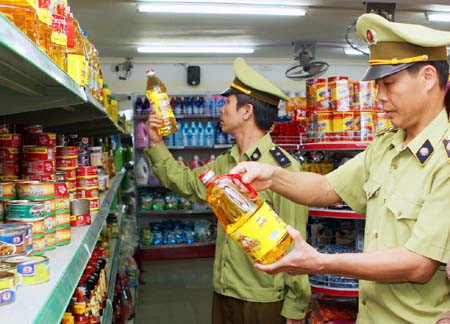 Theo báo cáo tổng kết của UBND TP. Hà Nội, kết quả kiểm tra, kiểm soát thị trường đến ngày 15/12/2011, tổng số vụ kiểm tra là 7.423 vụ, tổng số vụ xử lý 7.184 vụ.