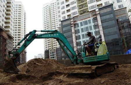 Thị trường bất động sản hiện đang hứng chịu hệ quả của một thời nhà nhà, người người buôn nhà, đất. Thị trường bất động sản hiện đang hứng chịu hệ quả của một thời nhà nhà, người người buôn nhà, đất.