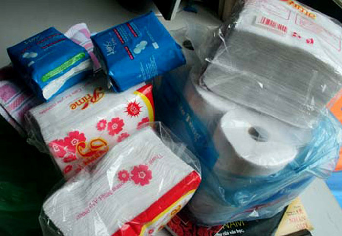 Với những dụng cụ hỗ trợ này, nhẩm tính riêng tại khu chợ thất nhân tâm này, với tần suất hoạt động như thế trong gần 20 phòng nạo hút công khai, mỗi một ngày, người ta đang tâm vứt bỏ đi hàng trăm sinh linh bé nhỏ.