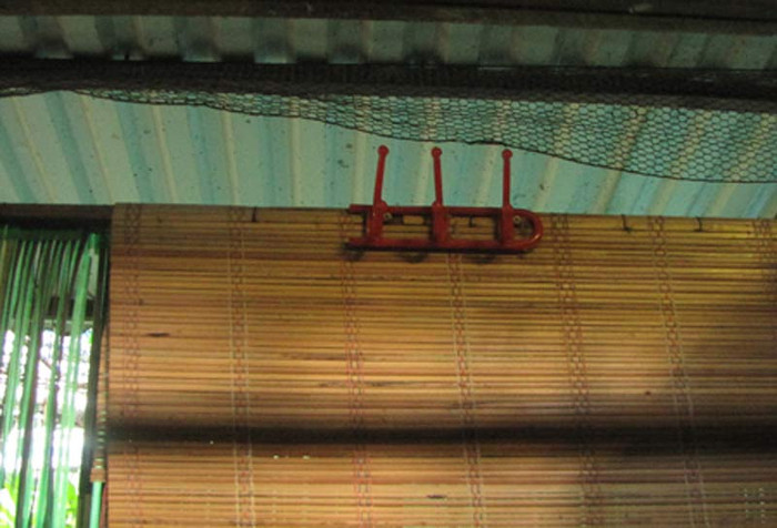 Phương thức hoạt động tinh vi của các quán cà phê "chuồng" này, càng là những nguy cơ gây gia tăng tệ nạn xã hội, nhất là mại dâm trên địa bàn thành phố và làm đau đầu các cơ quan chức năng. Phương thức hoạt động tinh vi của các quán cà phê "chuồng" này, càng là những nguy cơ gây gia tăng tệ nạn xã hội, nhất là mại dâm trên địa bàn thành phố và làm đau đầu các cơ quan chức năng.