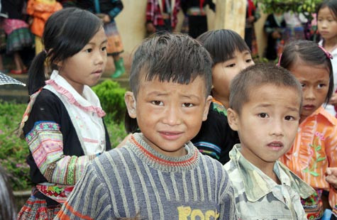 Trẻ em Suối Giàng đứa nào cũng nhem nhuốc đến tội nghiệp! Trẻ em Suối Giàng đứa nào cũng nhem nhuốc đến tội nghiệp!