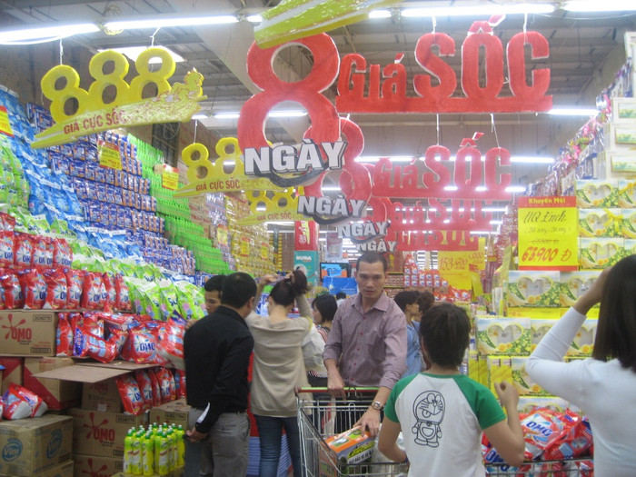 Từ 11-18/11/2011, 88 sản phẩm có mức giảm giá từ 5-50% kèm nhiều ưu đãi và quà tặng hấp dẫn sẽ tổ chức đồng loạt tại hệ thống BigC trên toàn quốc. Từ 11-18/11/2011, 88 sản phẩm có mức giảm giá từ 5-50% kèm nhiều ưu đãi và quà tặng hấp dẫn sẽ tổ chức đồng loạt tại hệ thống BigC trên toàn quốc.