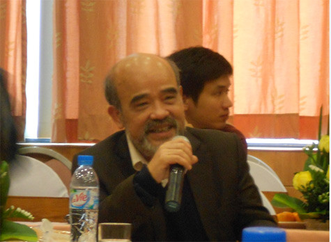Theo GS. Đặng Hùng Võ: Hình thức sử dụng đất ở vĩnh viễn cũng là một nguyên nhân khiến tình trạng đầu cơ xảy ra trên thị trường bất động sản. Theo GS. Đặng Hùng Võ: Hình thức sử dụng đất ở vĩnh viễn cũng là một nguyên nhân khiến tình trạng đầu cơ xảy ra trên thị trường bất động sản.