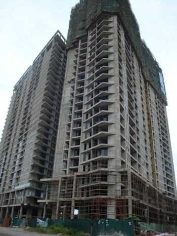 Đã thu của khách hàng mua dự án làng Việt kiều Châu Âu tới 90% giá trị hợp đồng nhưng TSQ Việt Nam vẫn chưa bàn giao nhà.