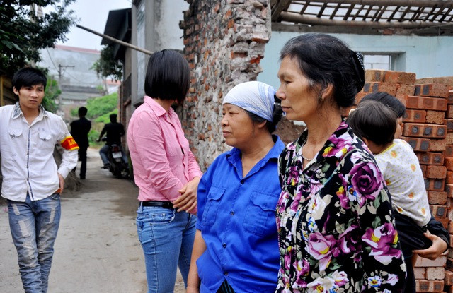 Sự việc hi hữu bất ngờ ập đến với người dân nơi đây, khiến đời sống bị đảo lộn.