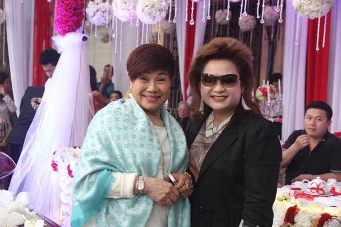 2 bầu sô của Tuấn Hưng ở Úc và Mỹ