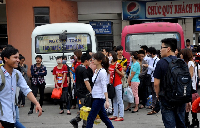 Chờ đợi xe đến… Chờ đợi xe đến…