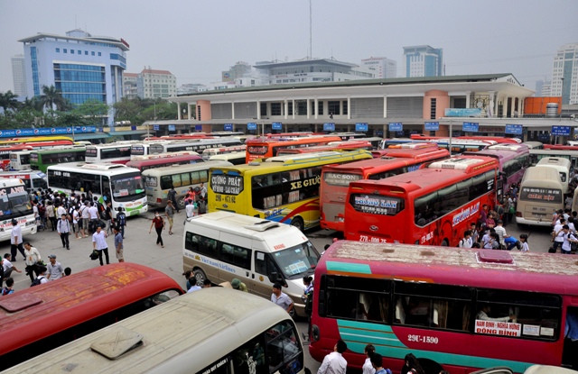 Tổng số xe bến xe Mỹ Đình tăng cường là 200 xe, riêng trong ngày 29 là 100 xe. Tổng số xe bến xe Mỹ Đình tăng cường là 200 xe, riêng trong ngày 29 là 100 xe.