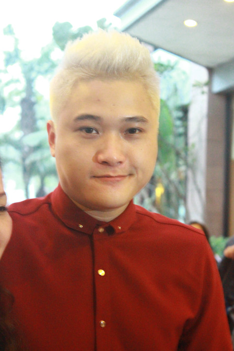 Ca sĩ Vũ Duy Khánh