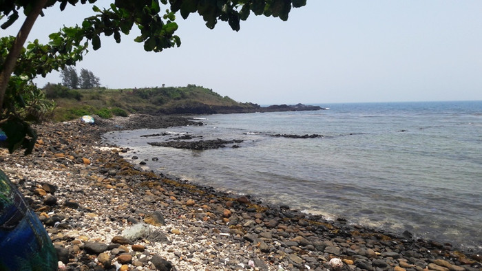 Không gian biển, núi với những ghềnh đá rất đẹp, cuốn hút du khách. Nhưng trong tương lai sẽ bị đưa vào dự án của FLC?