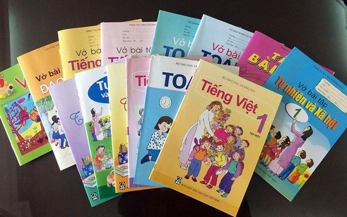 Bản thảo sách giáo khoa được đánh giá "đạt" khi đáp ứng đầy đủ tiêu chí về nội dung, phương pháp giáo dục, cấu trúc, ngôn ngữ hay hình thức trình bày. (Ảnh minh họa: VTV) Bản thảo sách giáo khoa được đánh giá "đạt" khi đáp ứng đầy đủ tiêu chí về nội dung, phương pháp giáo dục, cấu trúc, ngôn ngữ hay hình thức trình bày. (Ảnh minh họa: VTV)