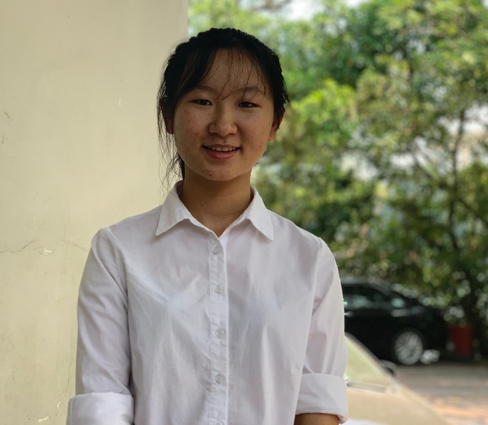 Đỗ Thị Phương Huệ, sinh viên lớp Truyền hình chất lượng cao K39 - là một trong các thủ khoa kỳ thi tuyển sinh đại học năm 2019 của Học viện Báo chí và Tuyên truyền với 27,5 điểm (Ảnh: Thùy Linh) Đỗ Thị Phương Huệ, sinh viên lớp Truyền hình chất lượng cao K39 - là một trong các thủ khoa kỳ thi tuyển sinh đại học năm 2019 của Học viện Báo chí và Tuyên truyền với 27,5 điểm (Ảnh: Thùy Linh)