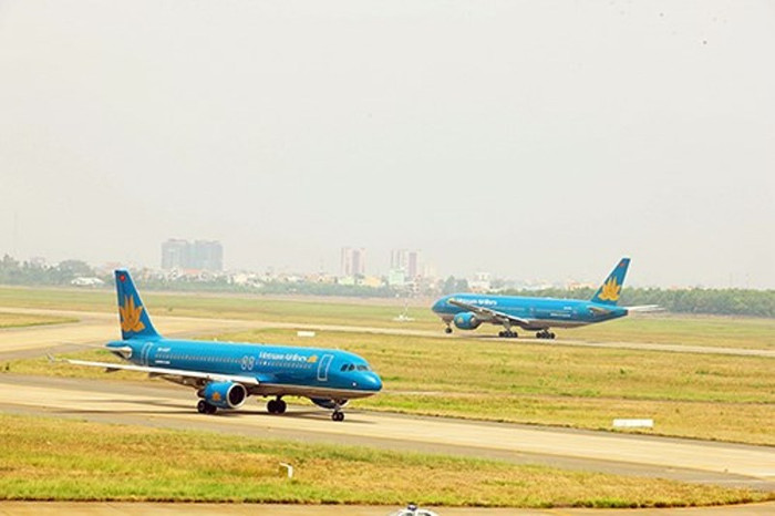 Tạm dừng khai thác đường cất hạ cánh sân bay Tân Sơn Nhất trong 3 ngày (ảnh minh họa) Tạm dừng khai thác đường cất hạ cánh sân bay Tân Sơn Nhất trong 3 ngày (ảnh minh họa)