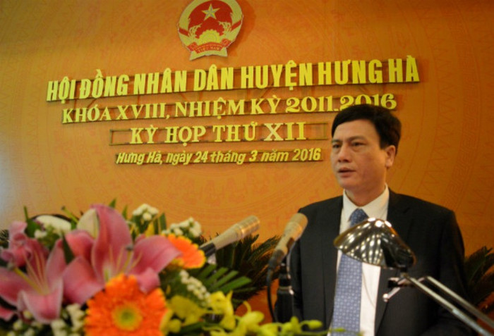 Ông Vũ Kim Cứ, Bí thư huyện ủy huyện Hưng Hà. Ảnh hungha.gov.vn Ông Vũ Kim Cứ, Bí thư huyện ủy huyện Hưng Hà. Ảnh hungha.gov.vn