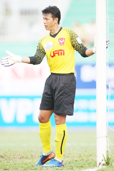 Tấn Trường cũng chỉ là "đồ chơi" của bầu Thụy Tấn Trường cũng chỉ là "đồ chơi" của bầu Thụy