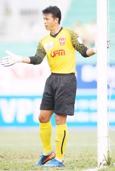 Tấn Trường cũng chỉ là "đồ chơi" của bầu Thụy