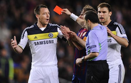 Thẻ đỏ dành cho Terry là chính xác Thẻ đỏ dành cho Terry là chính xác