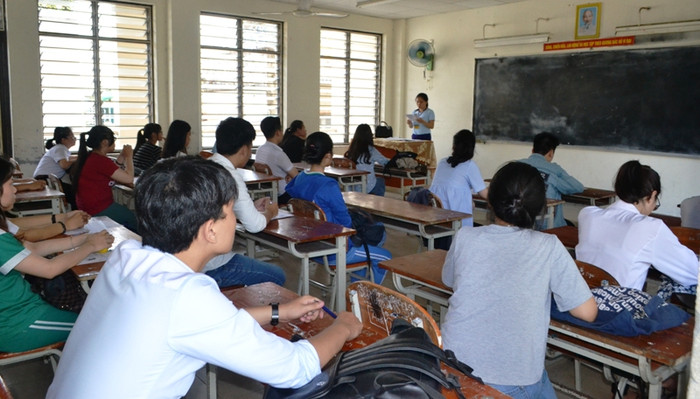 Sinh viên học ngành Sư phạm có thể được nhận thêm bằng đại học Kinh tế hoặc Bách khoa. Ảnh: TT Sinh viên học ngành Sư phạm có thể được nhận thêm bằng đại học Kinh tế hoặc Bách khoa. Ảnh: TT