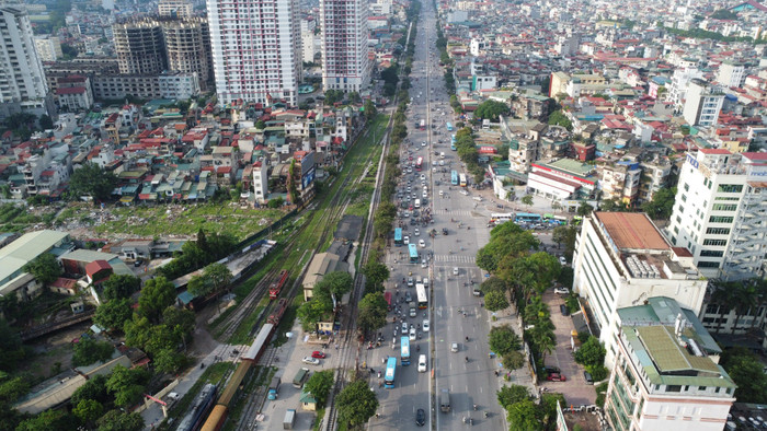 Khu vực nút giao theo hướng về Cầu vượt ngã tư Vọng. Ảnh: Trung Dũng Khu vực nút giao theo hướng về Cầu vượt ngã tư Vọng. Ảnh: Trung Dũng