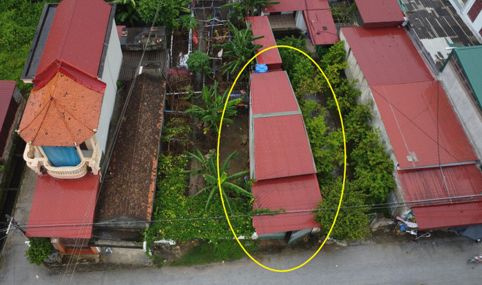 Lãnh đạo Chi cục An toàn vệ sinh thực phẩm tỉnh Thanh Hóa cho biết, đã kiểm tra hồ sơ của Công ty TNHH Phước Chi và yêu cầu cơ sở này phải kiểm nghiệm lại mẫu nước sau khi có loạt bài được Tạp chí điện tử Giáo dục Việt Nam đăng tải. Ảnh: Trung Dũng Lãnh đạo Chi cục An toàn vệ sinh thực phẩm tỉnh Thanh Hóa cho biết, đã kiểm tra hồ sơ của Công ty TNHH Phước Chi và yêu cầu cơ sở này phải kiểm nghiệm lại mẫu nước sau khi có loạt bài được Tạp chí điện tử Giáo dục Việt Nam đăng tải. Ảnh: Trung Dũng
