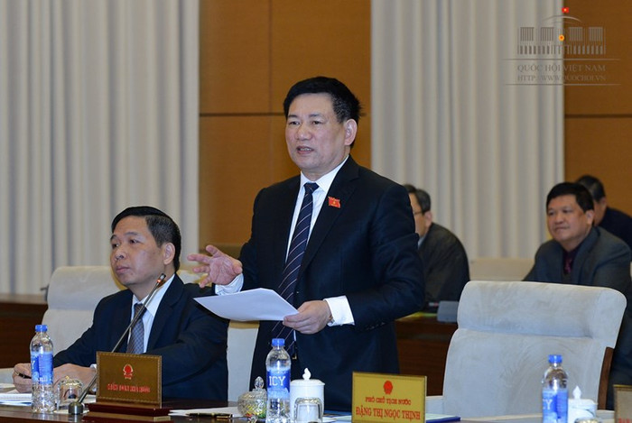 Ông Hồ Đức Phớc đề xuất nên có hình phạt tù tại gia (ảnh quochoi.vn).