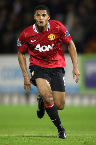 Theo Goal.com, hậu vệ trẻ Ezekiel Fryers đã tới khu tập luyện của Tottenham trong ngày hôm qua để hoàn tất việc chuyển tới đội chủ sân White Hart Lane từ Manchester United. Theo Goal.com, hậu vệ trẻ Ezekiel Fryers đã tới khu tập luyện của Tottenham trong ngày hôm qua để hoàn tất việc chuyển tới đội chủ sân White Hart Lane từ Manchester United.