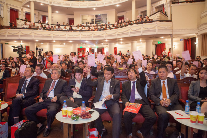 Cổ đông Vietjet tán thành thông qua báo cáo kết quả kinh doanh năm 2016 và kế hoạch kinh doanh 2017 trình đại hội - ảnh nguồn Vietjet. Cổ đông Vietjet tán thành thông qua báo cáo kết quả kinh doanh năm 2016 và kế hoạch kinh doanh 2017 trình đại hội - ảnh nguồn Vietjet.