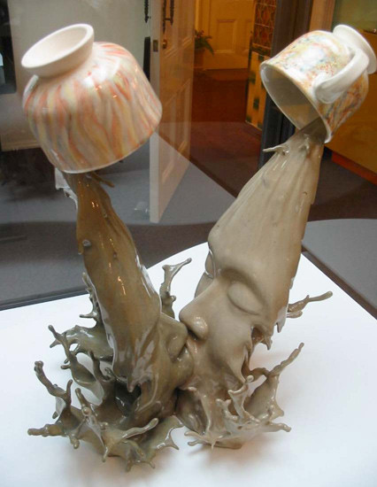 Thử hỏi nghiện cà phê là do ai