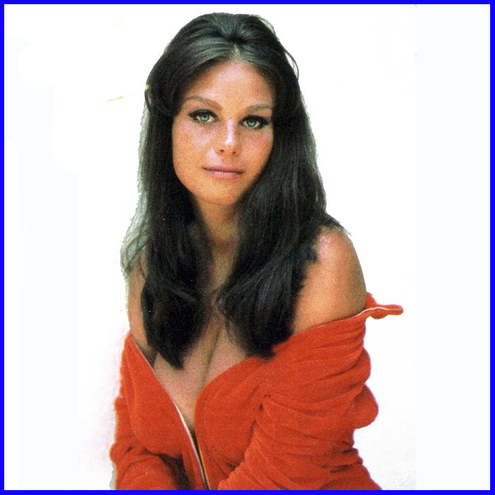 Trong phim, cô nàng đóng cùng Sean Connery. Trong phim, cô nàng đóng cùng Sean Connery.