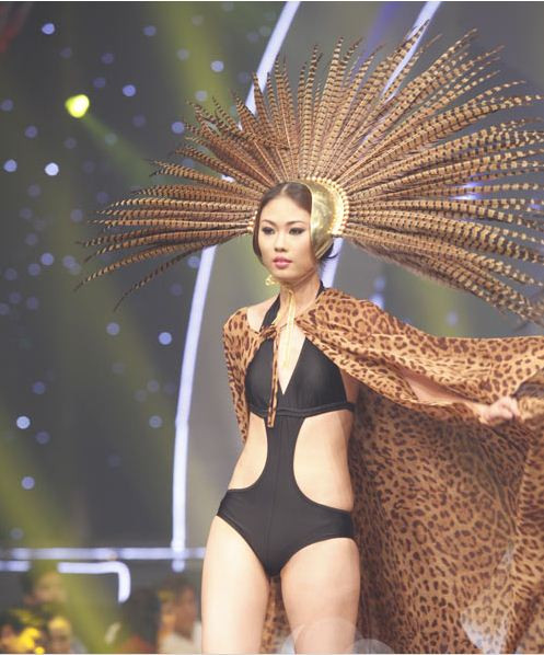 Hình ảnh đẹp của Mai Giang trong thiết kế áo tắm của NTK Đỗ Mạnh Cường. Hình ảnh đẹp của Mai Giang trong thiết kế áo tắm của NTK Đỗ Mạnh Cường.